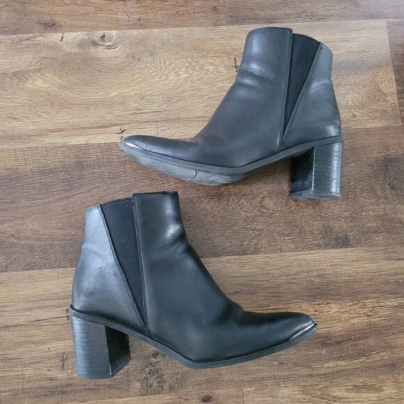 Franco Sarto Bette Women's Black Chelsea Boots Size 9.5M Ankle Booties Chic - Picture 9 of 16